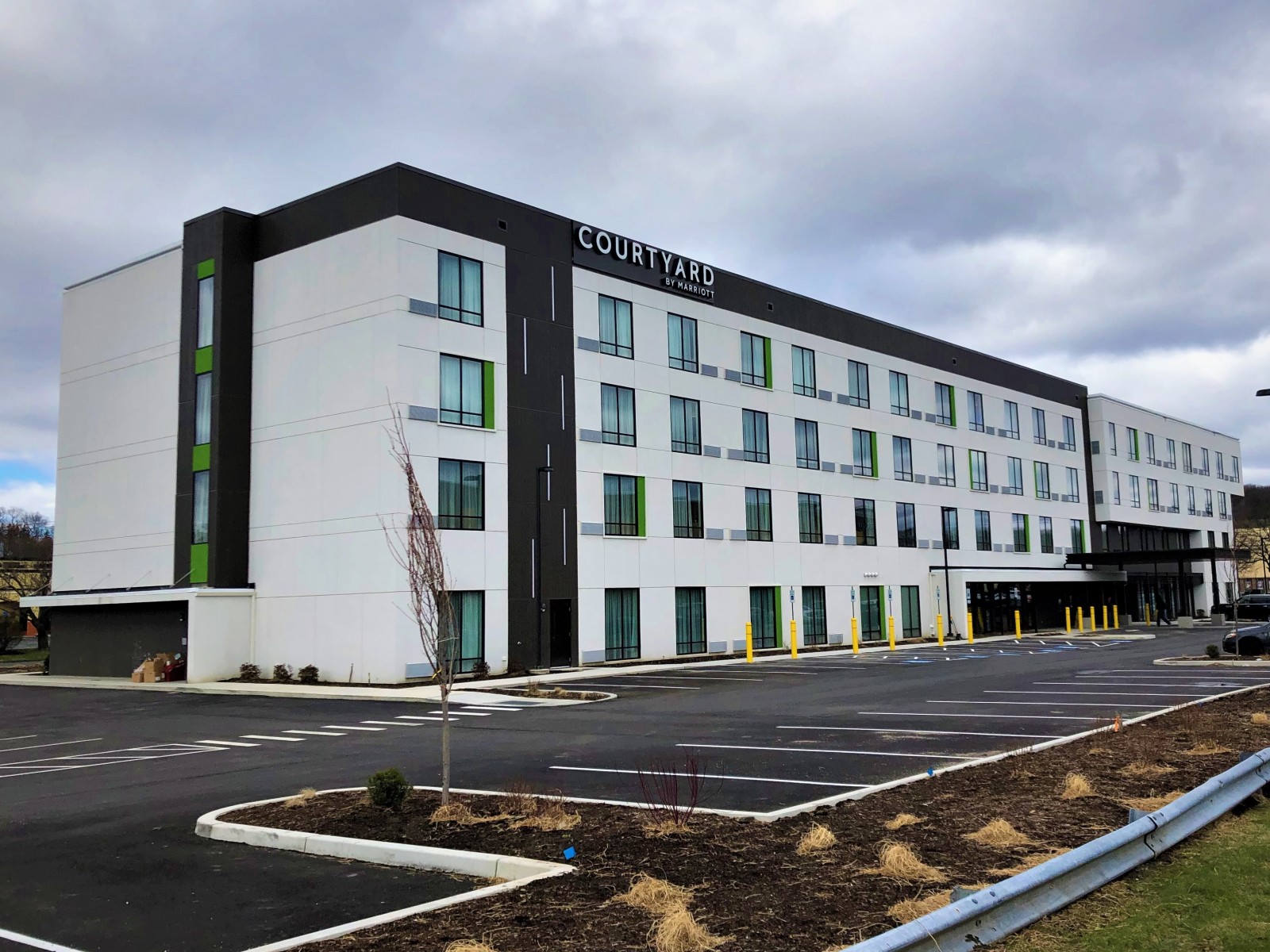 Courtyard By Marriott, West Springfield, MA